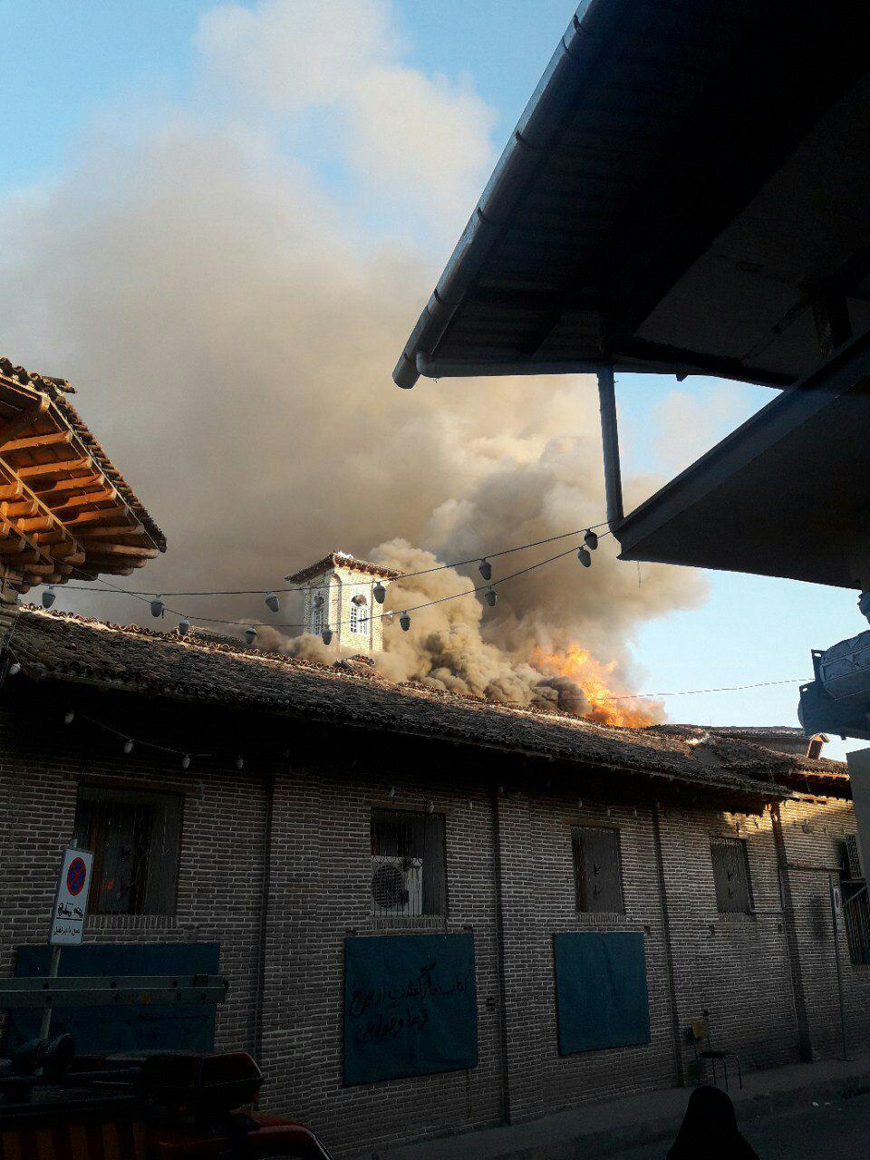 مسجد جامع ساری در آتش سوخت + تصاویر