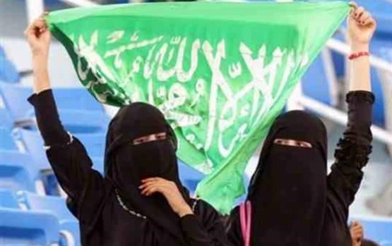 نخستین بار یک زن گوینده اخبار عربستان شد+ عکس