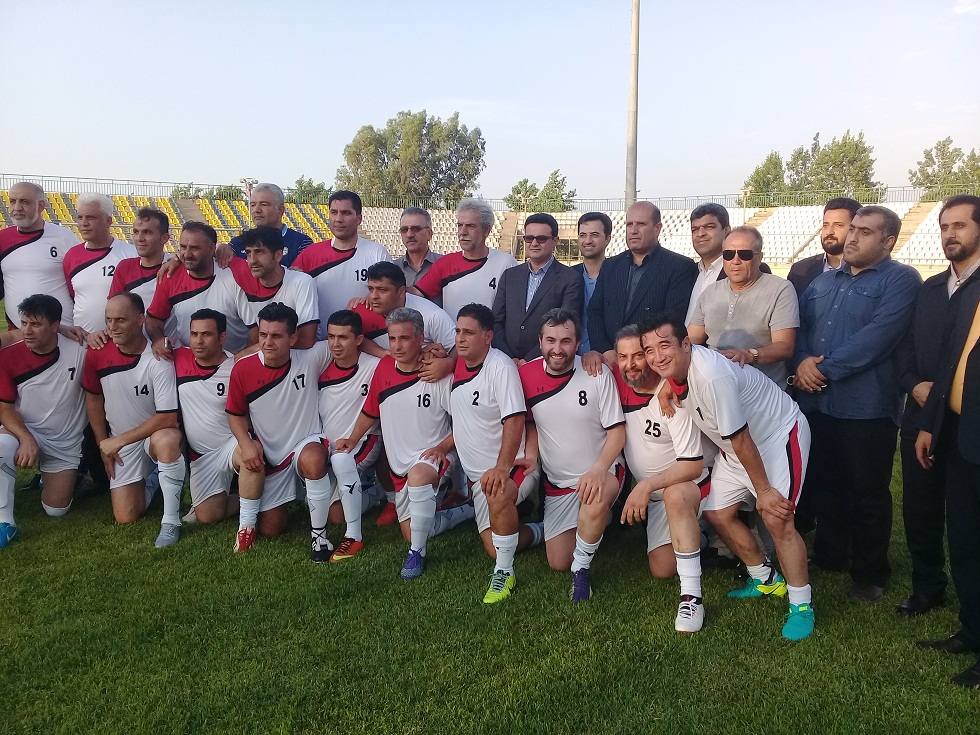 مسابقه جذاب میان نوستالژی های دوست داشتنی فوتبال ایران در ساری