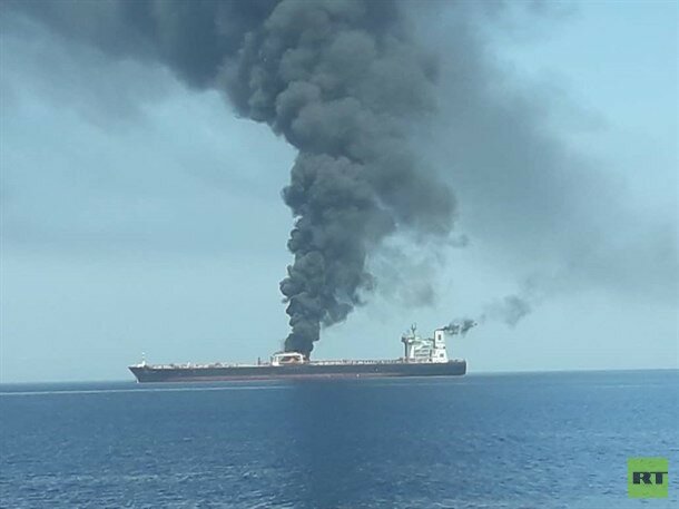 دو نفتکش در دریای عمان دچار حادثه مشکوک شدند