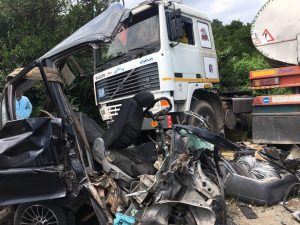مرگ ۴ نفر در تصادف مرگبار کامیون با دو پراید در تنکابن + تصاویر