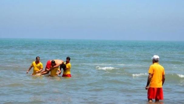 دریای محمودآباد قربانگاه سه جوان مسافر