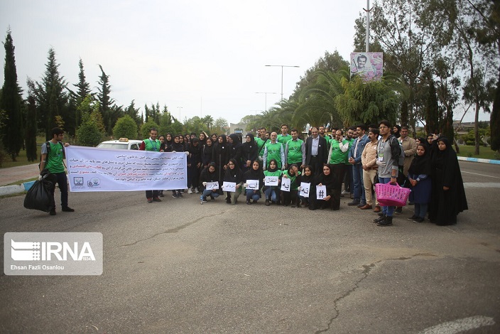 تجمع دانشجویان و اساتید دانشگاه مازندران در مخالفت با انتقال آب دریای خزر
