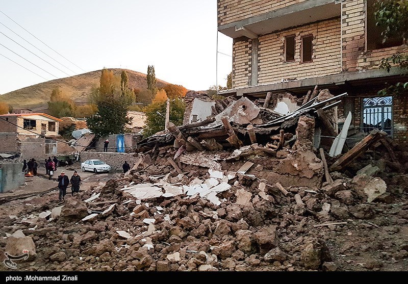 زلزله در آذربایجان شرقی ۱۵۱ شهر روستا را لرزاند + اسامی کشته شدگان