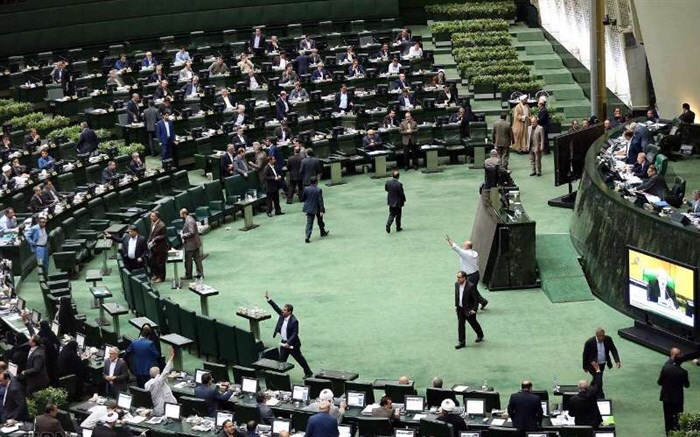 چراغ سبز مجلس به طرح رتبه بندی معلمان