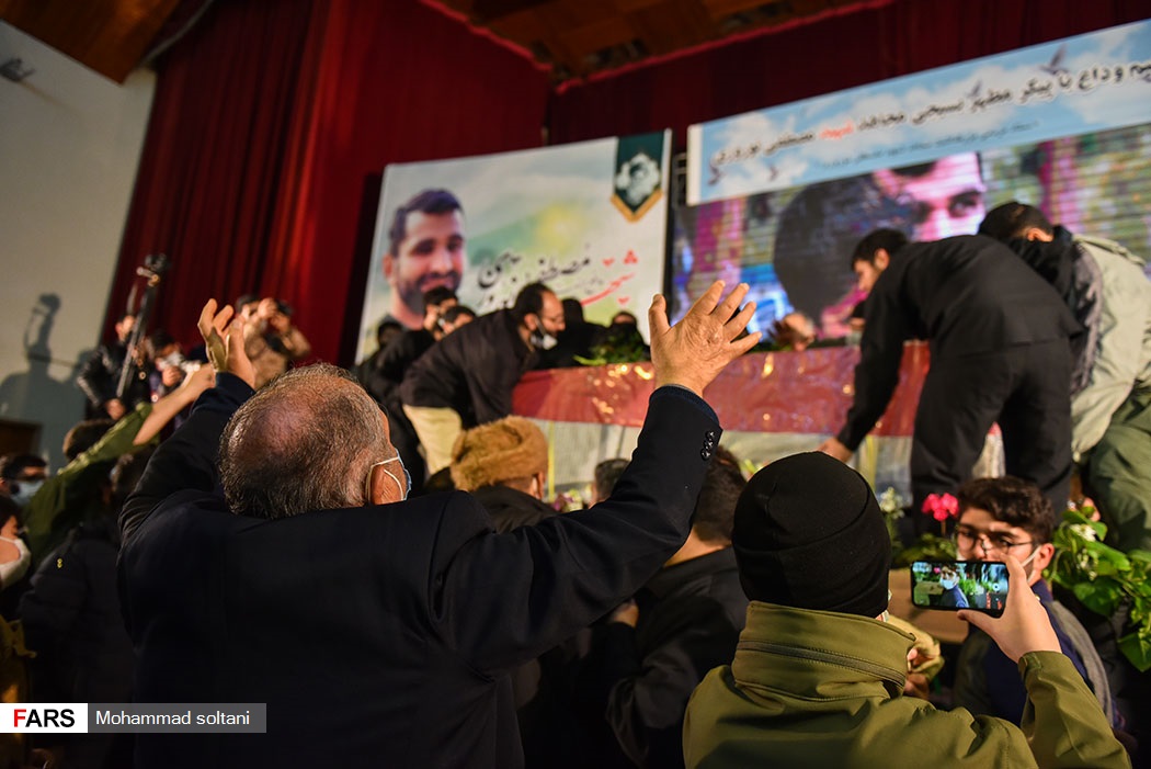 تصاویری از وداع با شهید مدافع امنیت در ساری