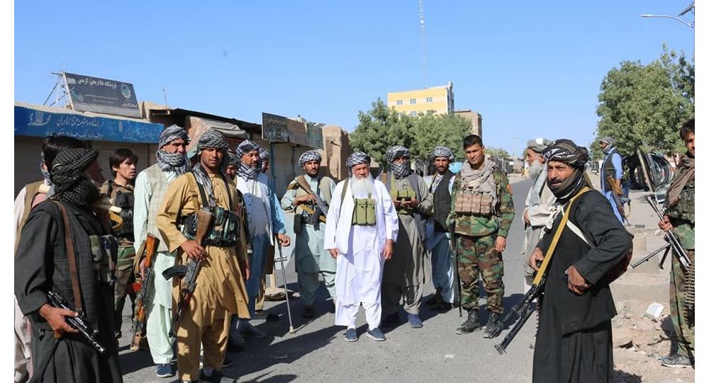 سقوط شهرهای مهم افغانستان یکی پس از دیگری ! / طالبان امنیت دیپلمات های ایرانی در هرات را تضمین کرد