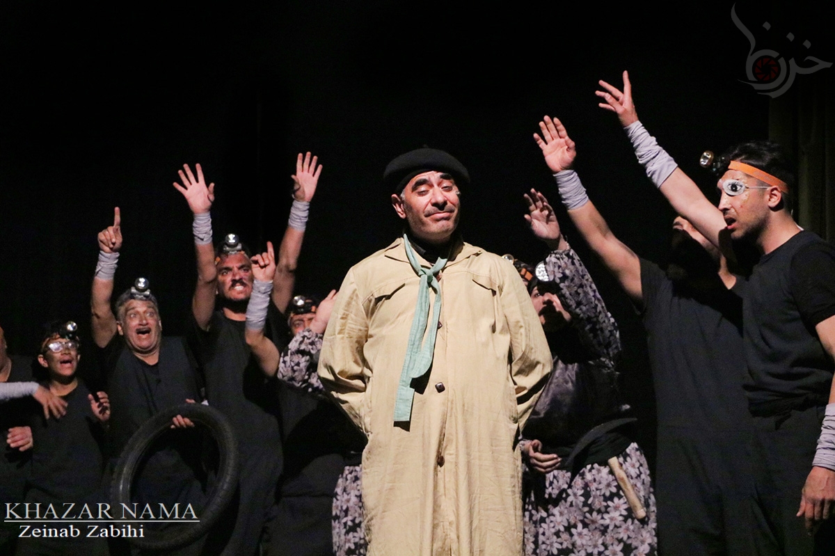 تصاویری از جشنواره تئاتر فجر در ساری