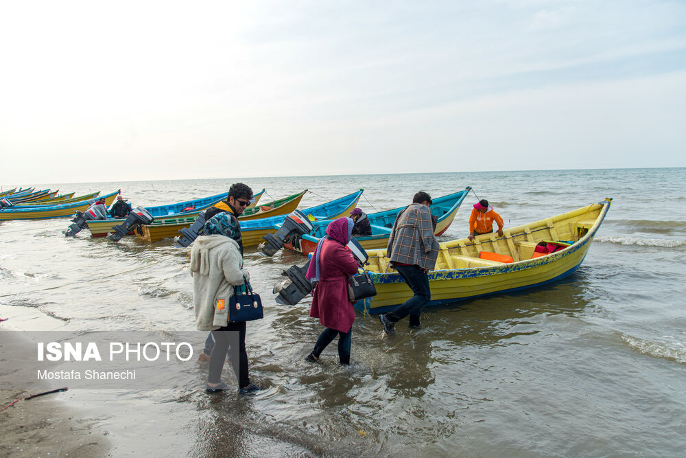 ساحل دریای فرح آباد ساری مملو از گردشگران نوروزی / تصاویر