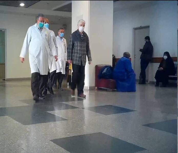 میرحسین موسوی به بیمارستان منتقل شد + عکس