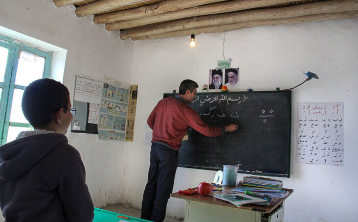 کوچک ترین مدرسه مازندران با یک دانش آموز !